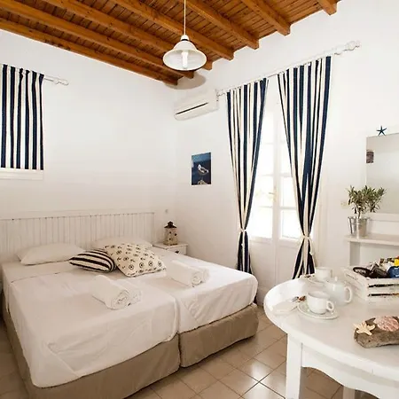 Hotel Gryparis Club 4*