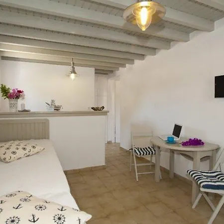 Hotel Gryparis Club 4*